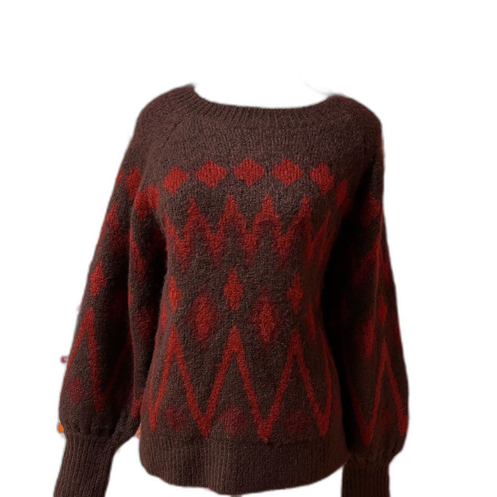 A New Day puff sleeve sweater in EUC. Size XL.